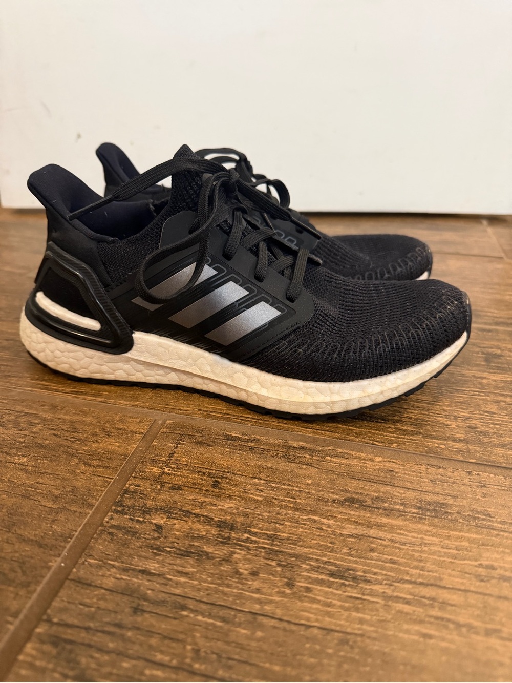 Adidas Black Ultraboost - Picture 2 of 4